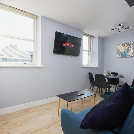 Duplex Yorkshire Penthouse - Parking Appartamento Batley Esterno foto